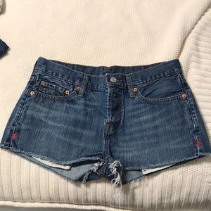Levi’s cutoff shorts